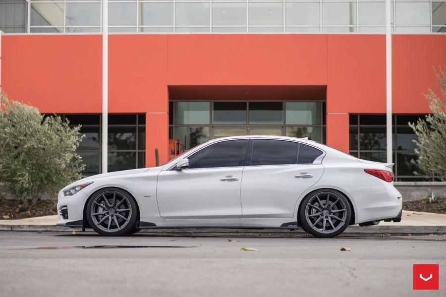  Infiniti Q50S on Vossen Wheels (HF-3) 2019 года  (фото 11 из 13)